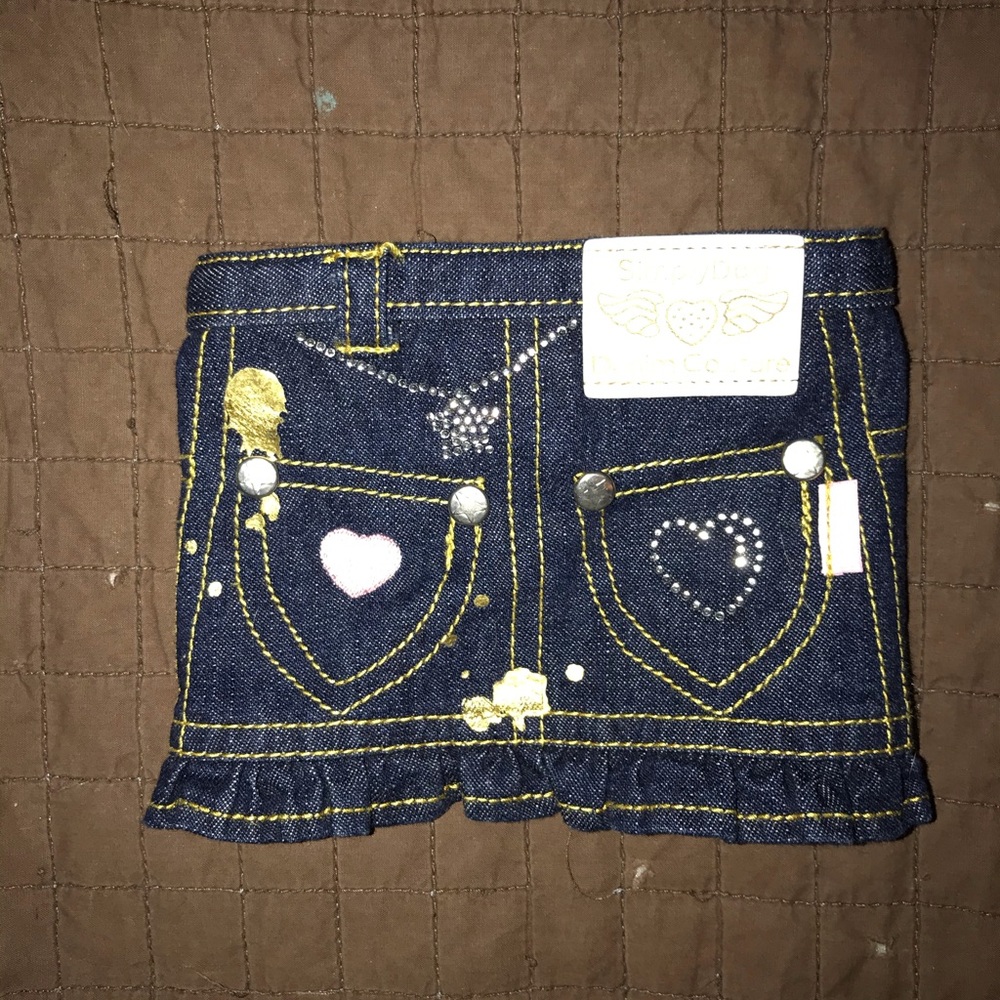 Dog skirt